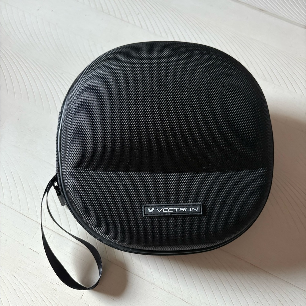 Skullcandy Black Wireless Over-Ear Headphones - Picture 4 of 5